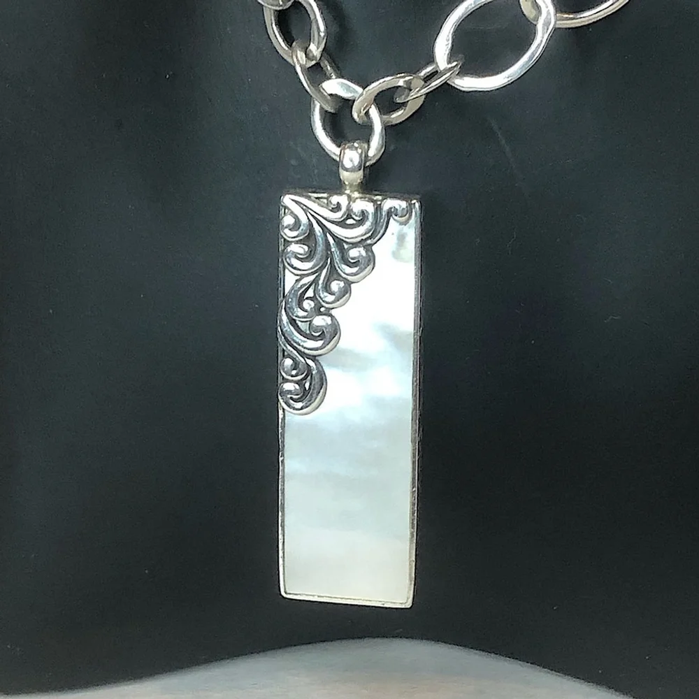 LOIS HILL Sterling Silver Cut Out Mother Of Pearl Open Link Toggle Necklace NWOT - Picture 8 of 17